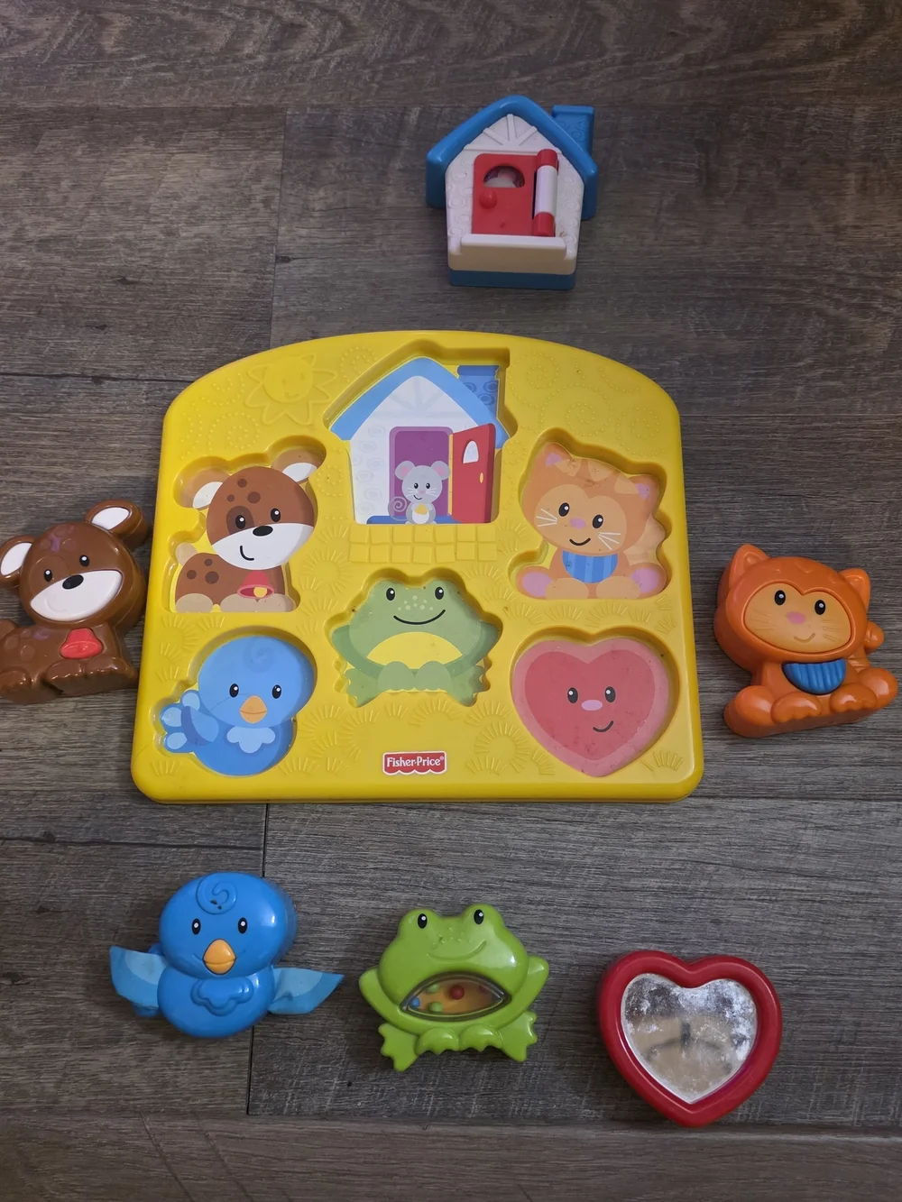 Fisher-Price Yellow Interactive Shape Puzzle Board with Colorful Animal Pieces